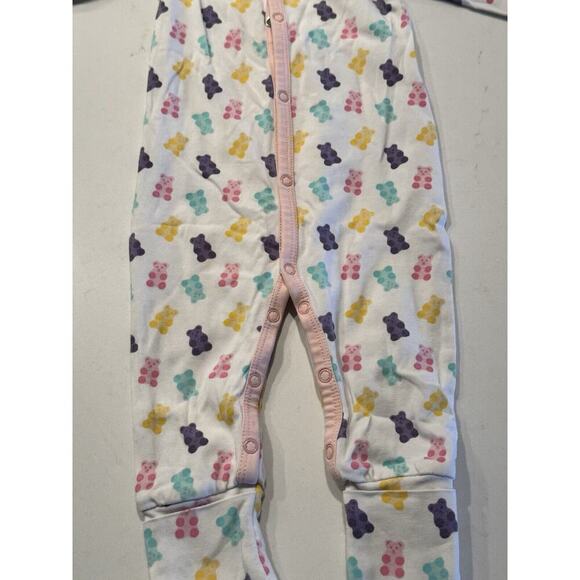 Monica & Andy Baby Size 0-3 Months Pajama Outfit Organic Cotton Gummy Bear Print - Picture 5 of 8